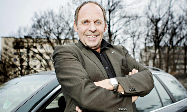- Da jeg var ferdig, kastet gutta bokershortser etter meg